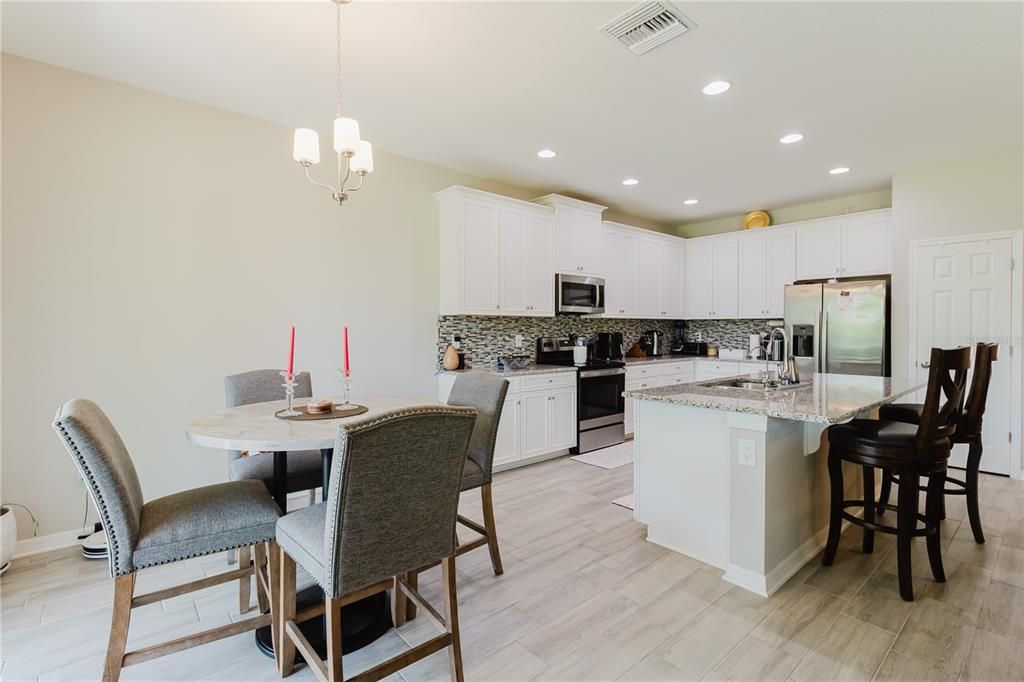 For Sale: $440,000 (4 beds, 3 baths, 2313 Square Feet)