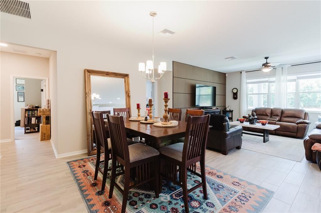 For Sale: $440,000 (4 beds, 3 baths, 2313 Square Feet)