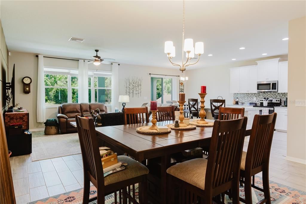 For Sale: $440,000 (4 beds, 3 baths, 2313 Square Feet)