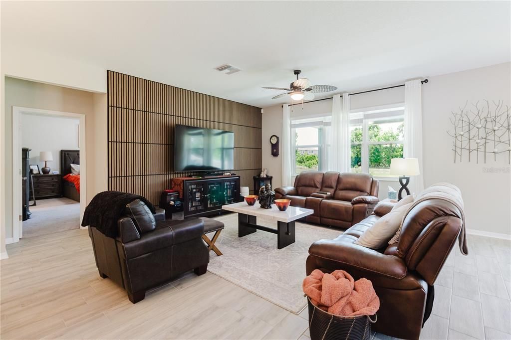 For Sale: $440,000 (4 beds, 3 baths, 2313 Square Feet)