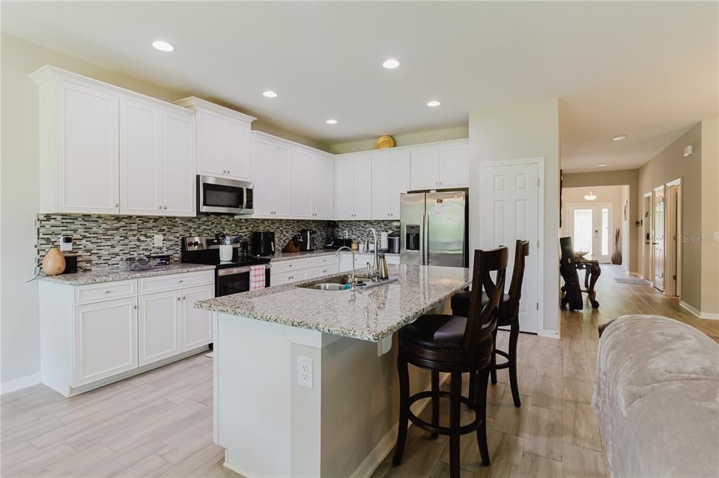 For Sale: $440,000 (4 beds, 3 baths, 2313 Square Feet)