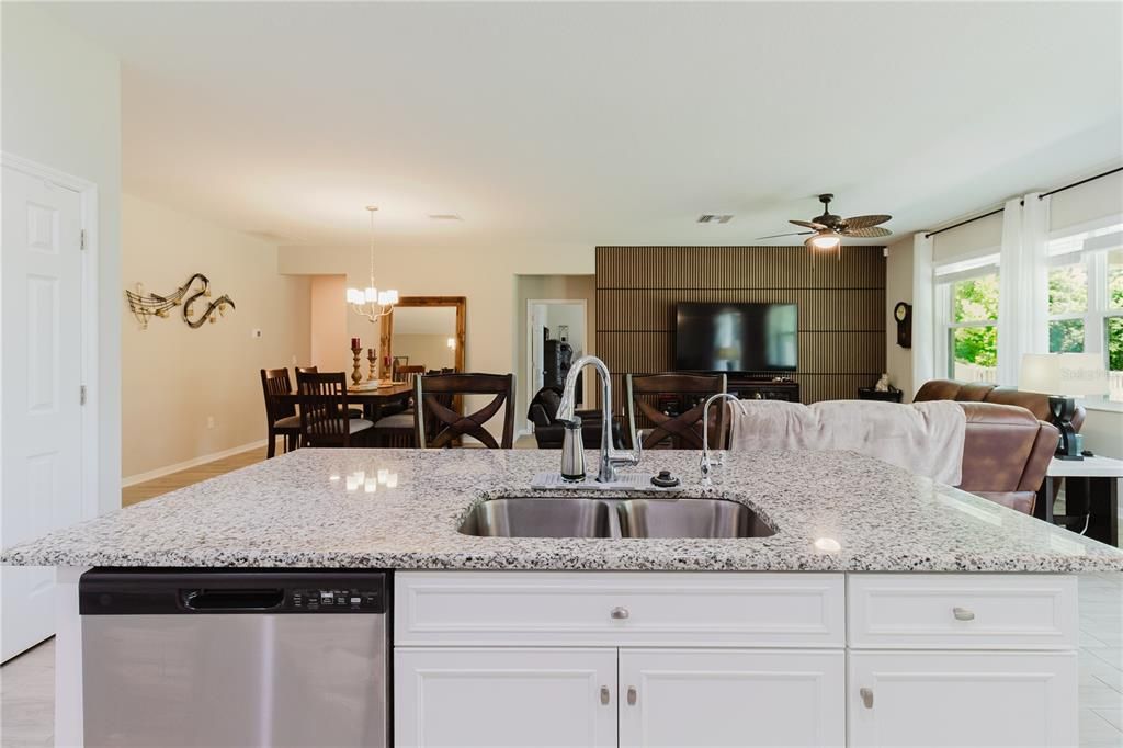 For Sale: $440,000 (4 beds, 3 baths, 2313 Square Feet)