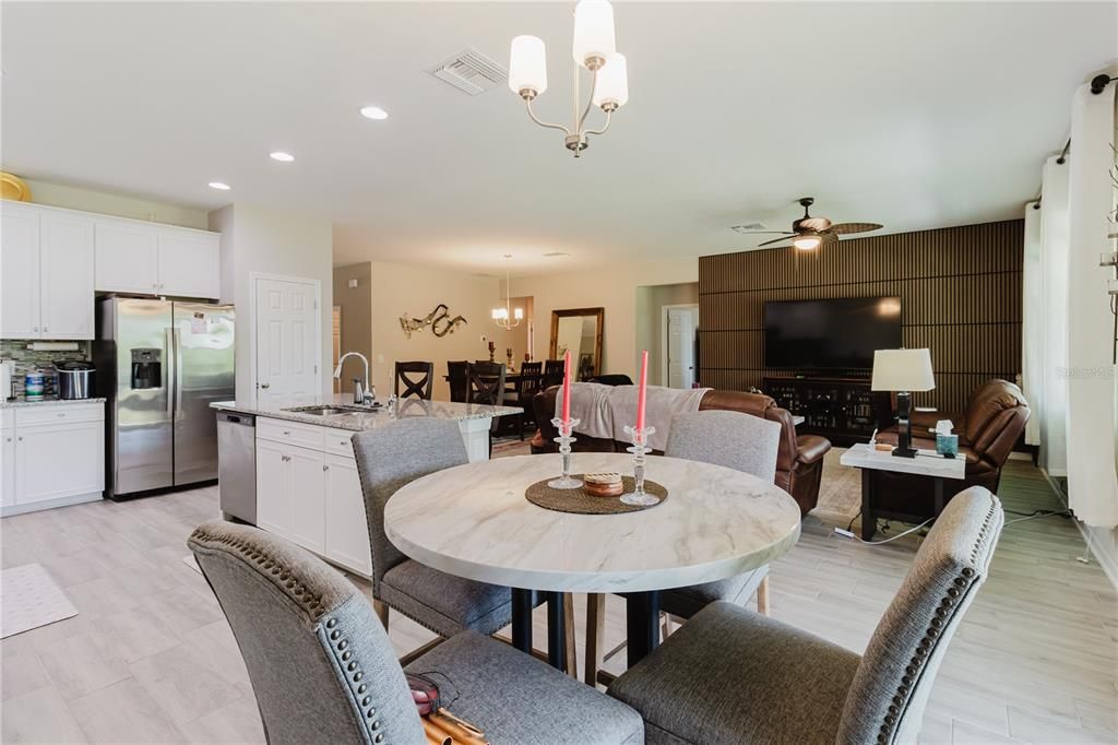 For Sale: $440,000 (4 beds, 3 baths, 2313 Square Feet)