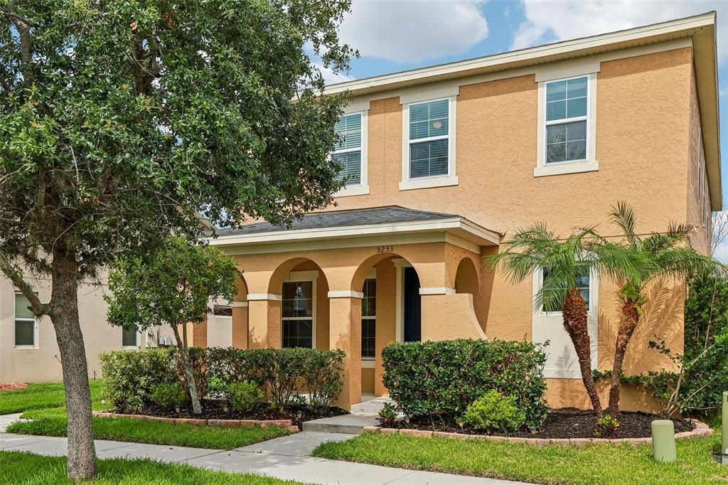 For Sale: $385,000 (4 beds, 3 baths, 2218 Square Feet)