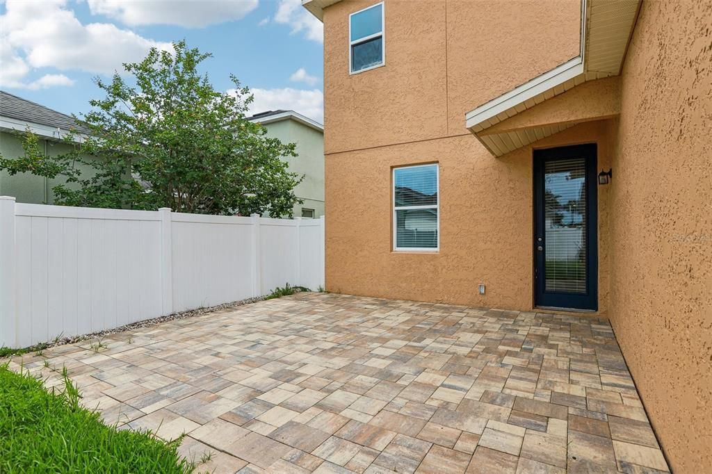 For Sale: $385,000 (4 beds, 3 baths, 2218 Square Feet)