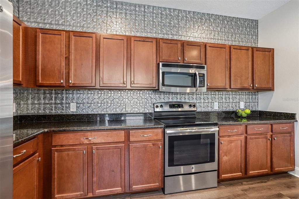 For Sale: $385,000 (4 beds, 3 baths, 2218 Square Feet)