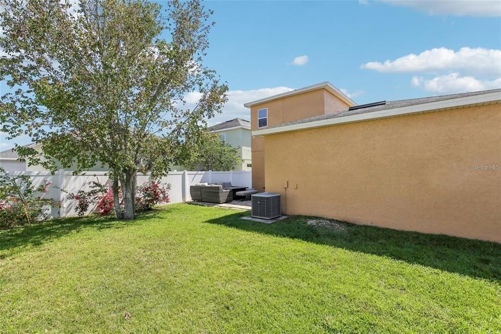 For Sale: $385,000 (4 beds, 3 baths, 2218 Square Feet)