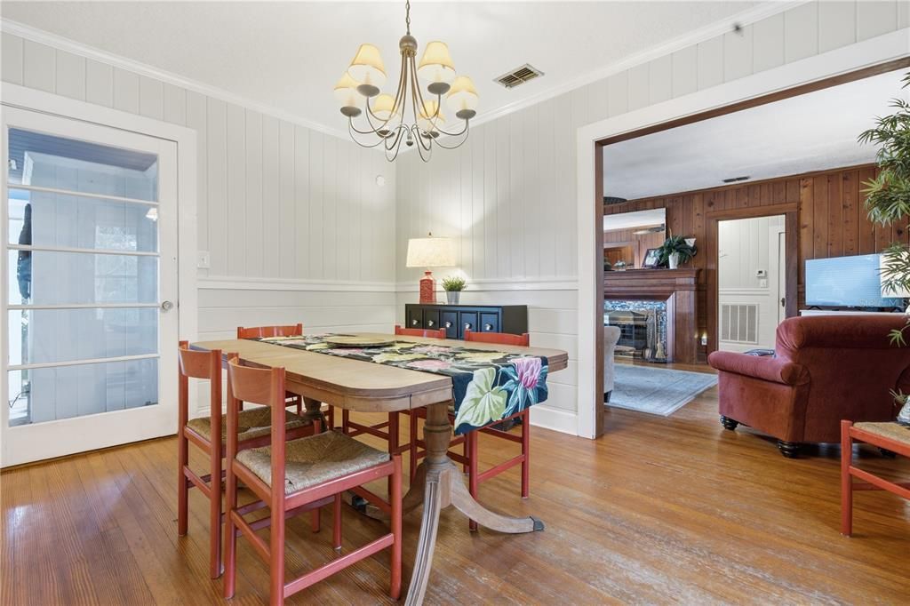 En Venta: $429,000 (2 camas, 2 baños, 1348 Pies cuadrados)