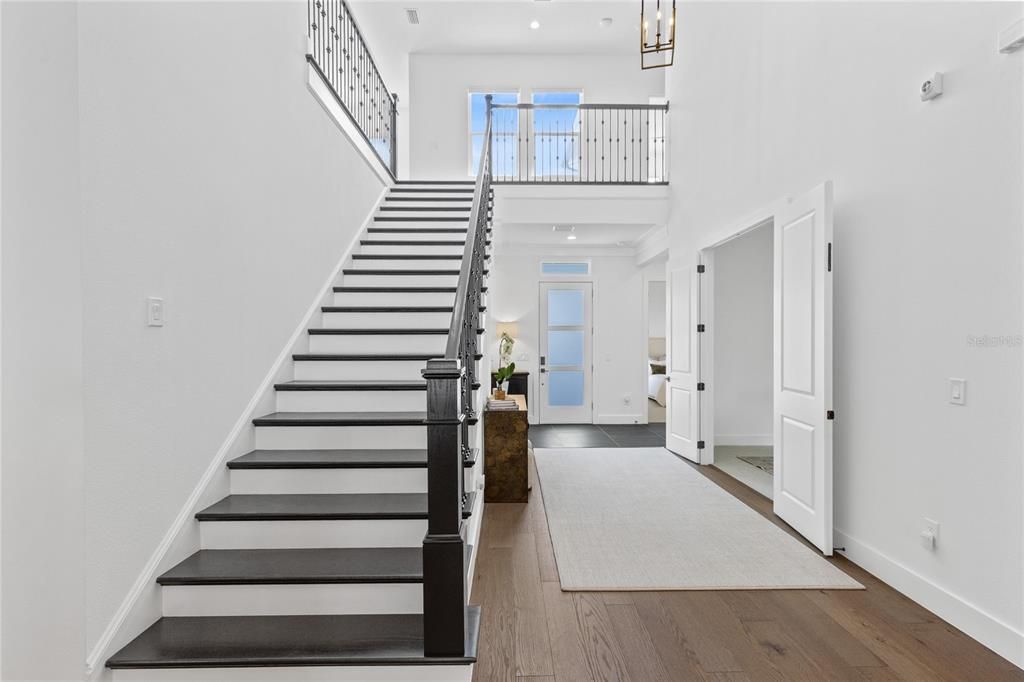 For Sale: $999,900 (5 beds, 4 baths, 3460 Square Feet)