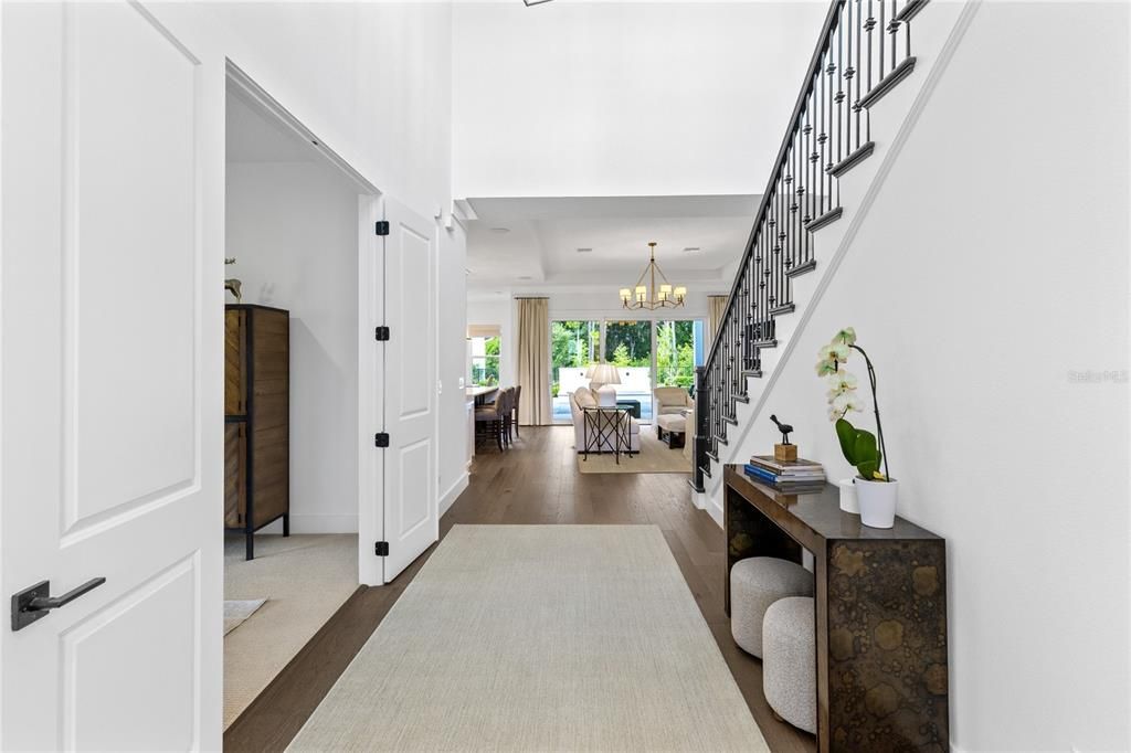 For Sale: $999,900 (5 beds, 4 baths, 3460 Square Feet)