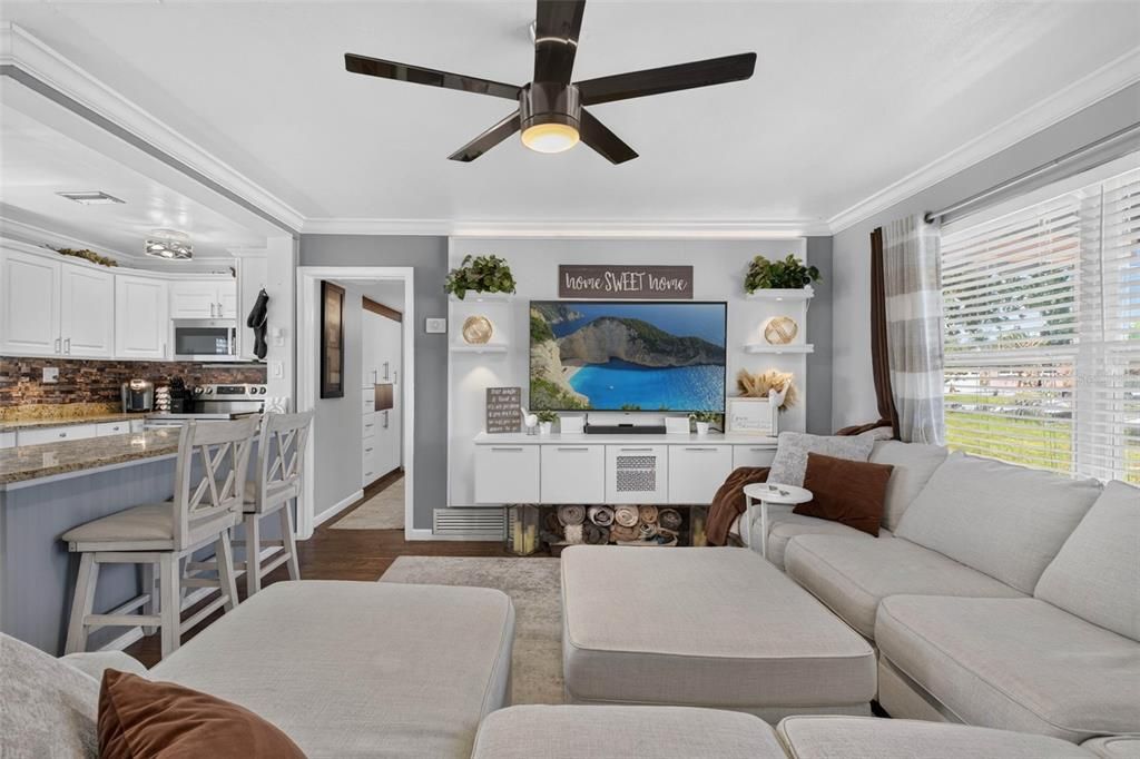 For Sale: $339,990 (3 beds, 1 baths, 968 Square Feet)