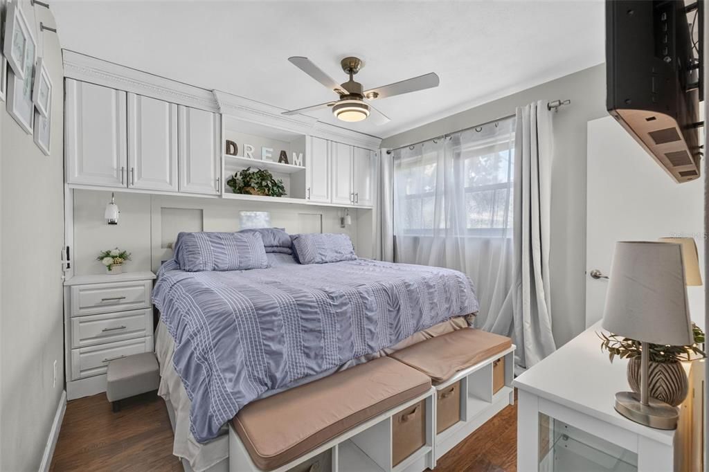For Sale: $339,990 (3 beds, 1 baths, 968 Square Feet)