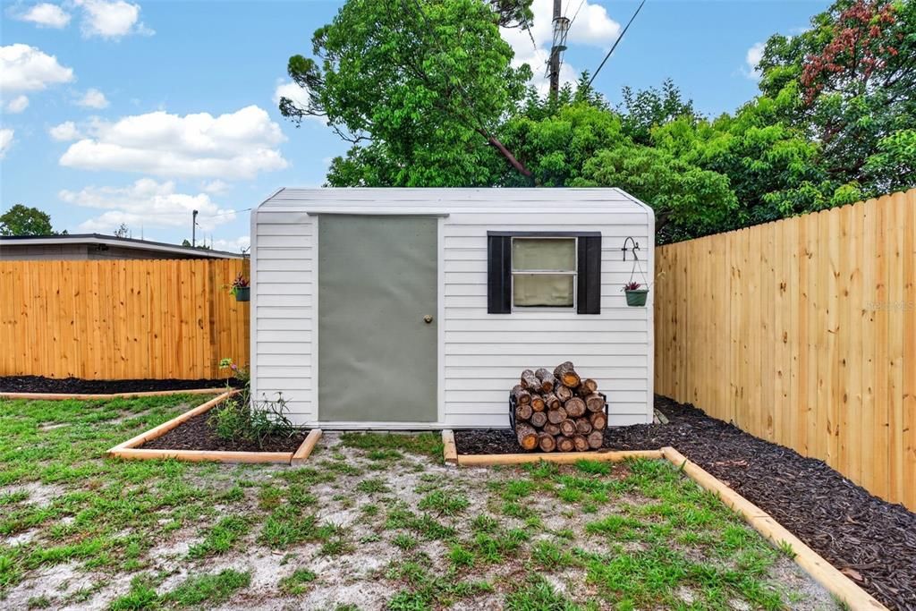 For Sale: $339,990 (3 beds, 1 baths, 968 Square Feet)