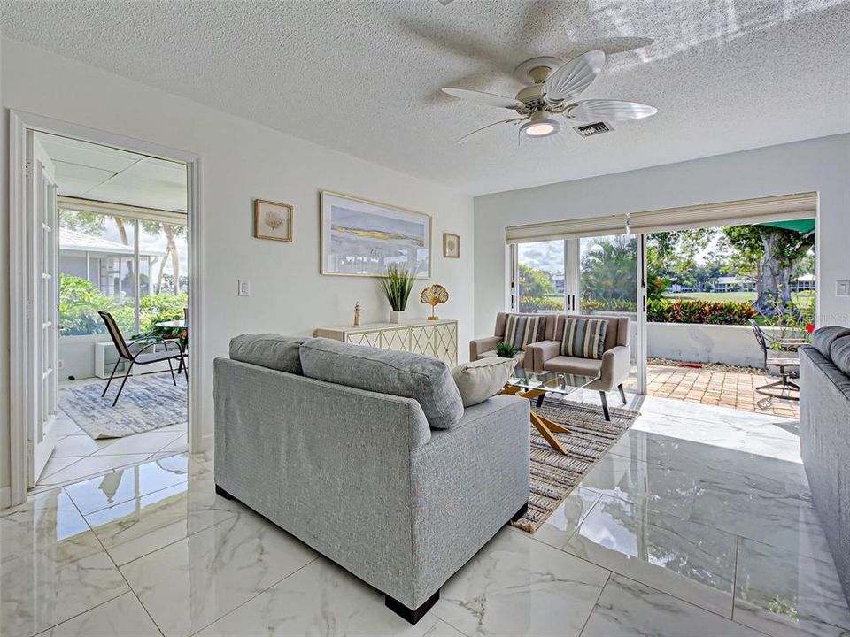 For Sale: $264,900 (2 beds, 2 baths, 1319 Square Feet)