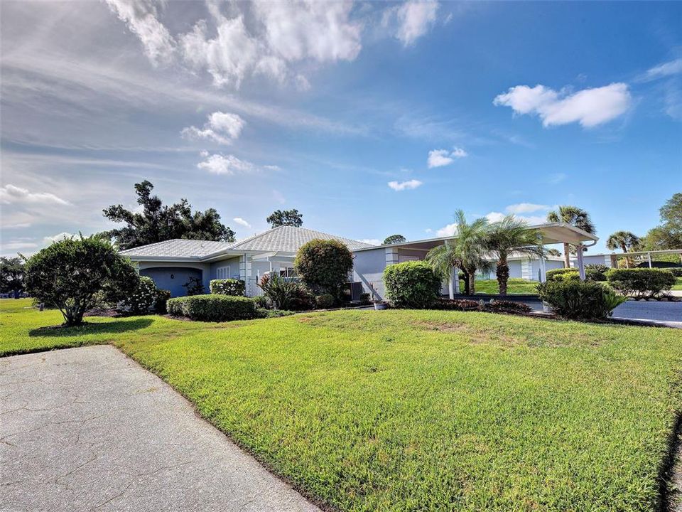 For Sale: $264,900 (2 beds, 2 baths, 1319 Square Feet)