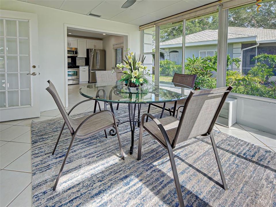 For Sale: $264,900 (2 beds, 2 baths, 1319 Square Feet)