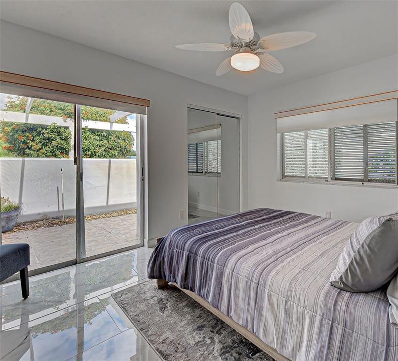 For Sale: $264,900 (2 beds, 2 baths, 1319 Square Feet)