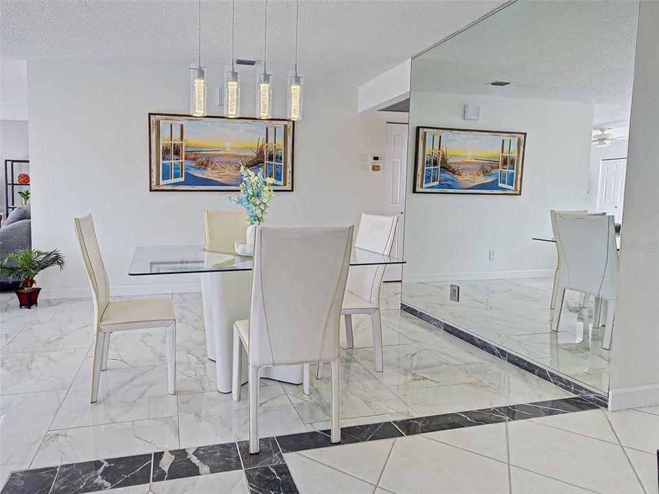For Sale: $264,900 (2 beds, 2 baths, 1319 Square Feet)