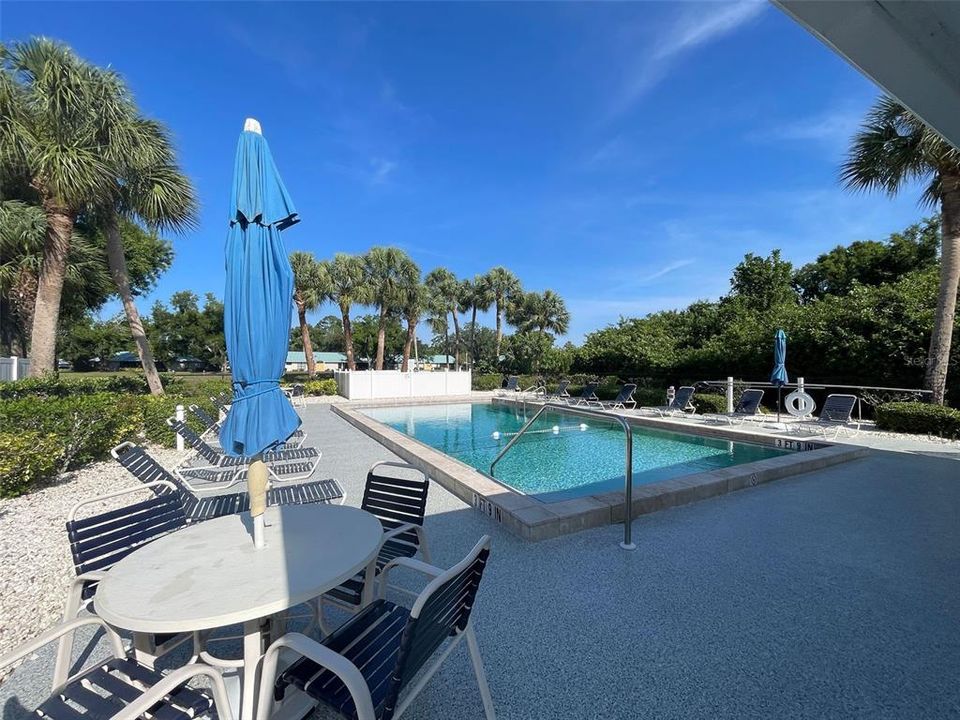 For Sale: $264,900 (2 beds, 2 baths, 1319 Square Feet)