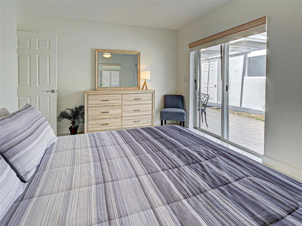 For Sale: $264,900 (2 beds, 2 baths, 1319 Square Feet)