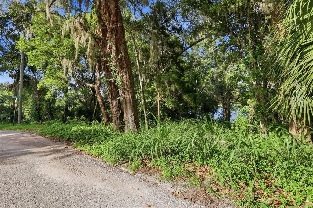 待售: $144,900 (0.59 acres)