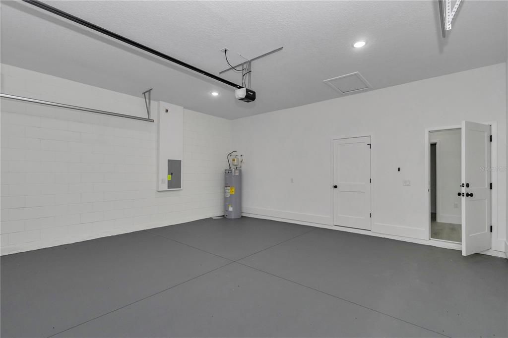 For Sale: $277,900 (3 beds, 2 baths, 1496 Square Feet)