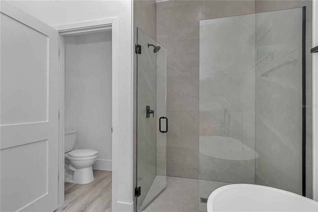 For Sale: $277,900 (3 beds, 2 baths, 1496 Square Feet)