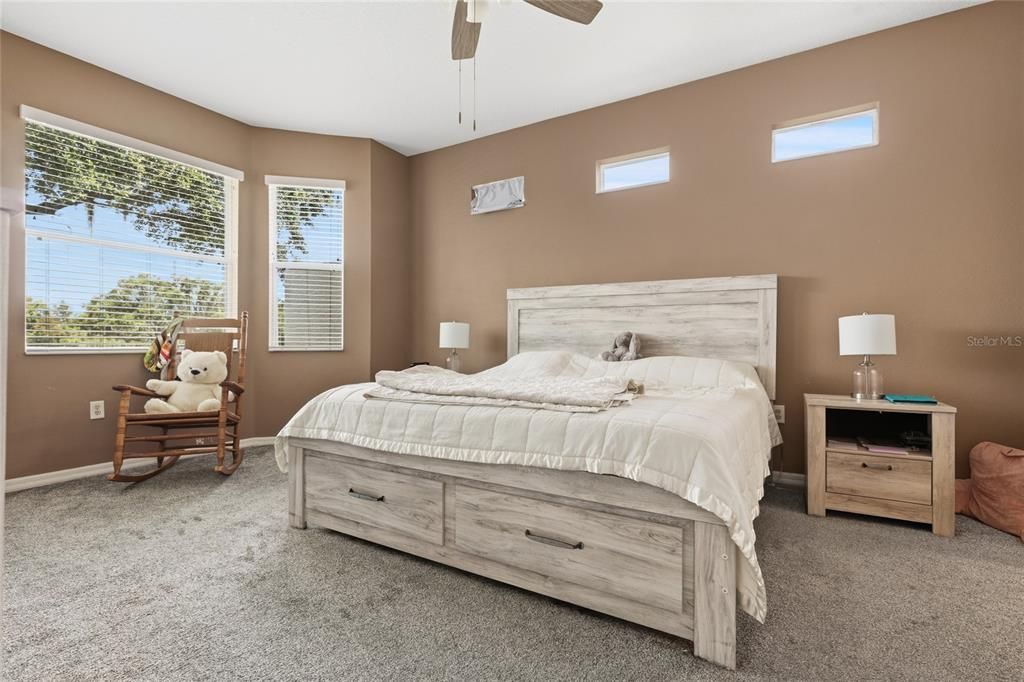 For Sale: $359,900 (3 beds, 2 baths, 1688 Square Feet)