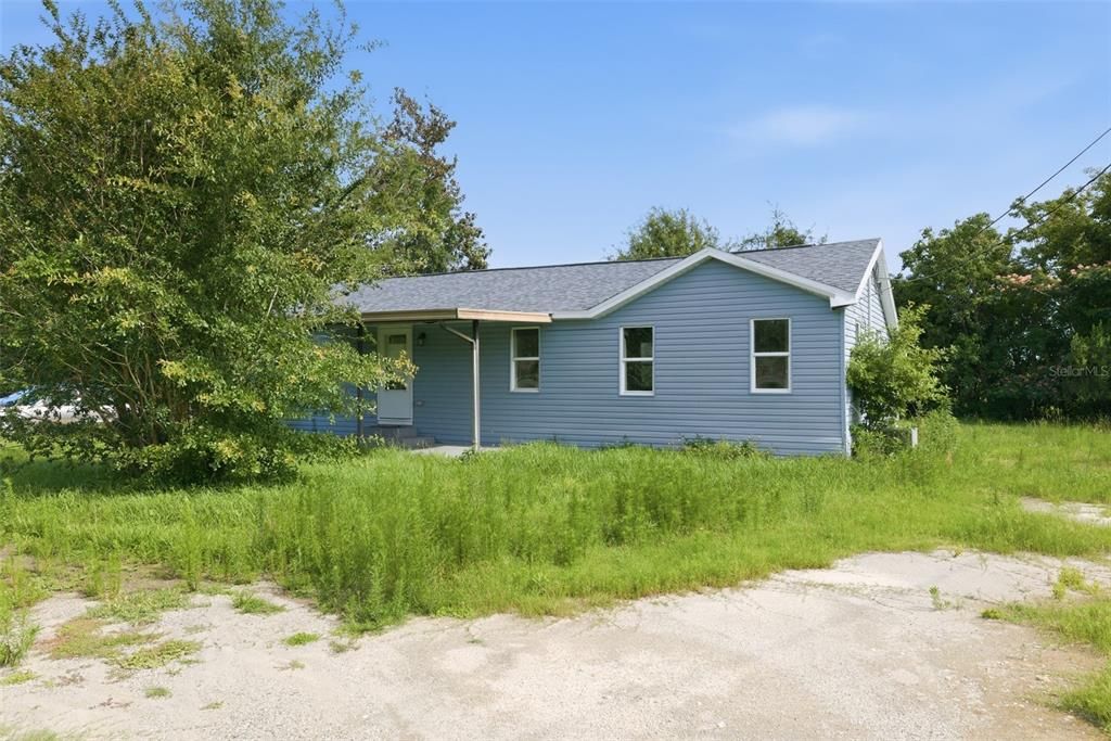 For Sale: $140,000 (3 beds, 1 baths, 1067 Square Feet)