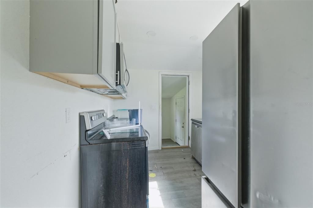 For Sale: $140,000 (3 beds, 1 baths, 1067 Square Feet)