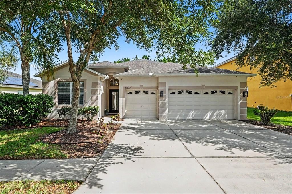 For Sale: $450,000 (4 beds, 3 baths, 2258 Square Feet)