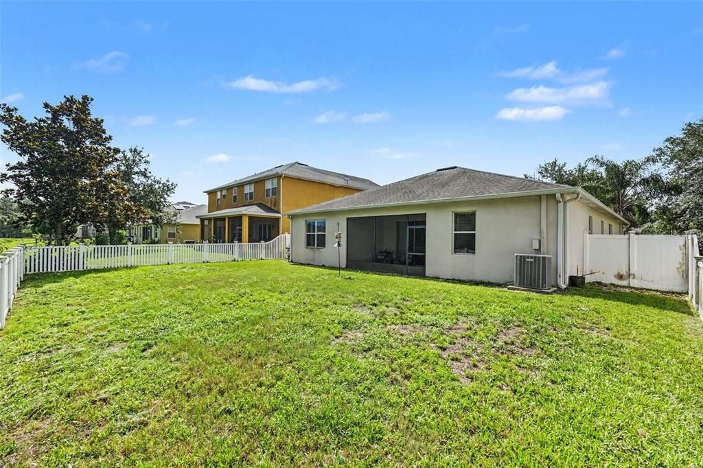 For Sale: $450,000 (4 beds, 3 baths, 2258 Square Feet)