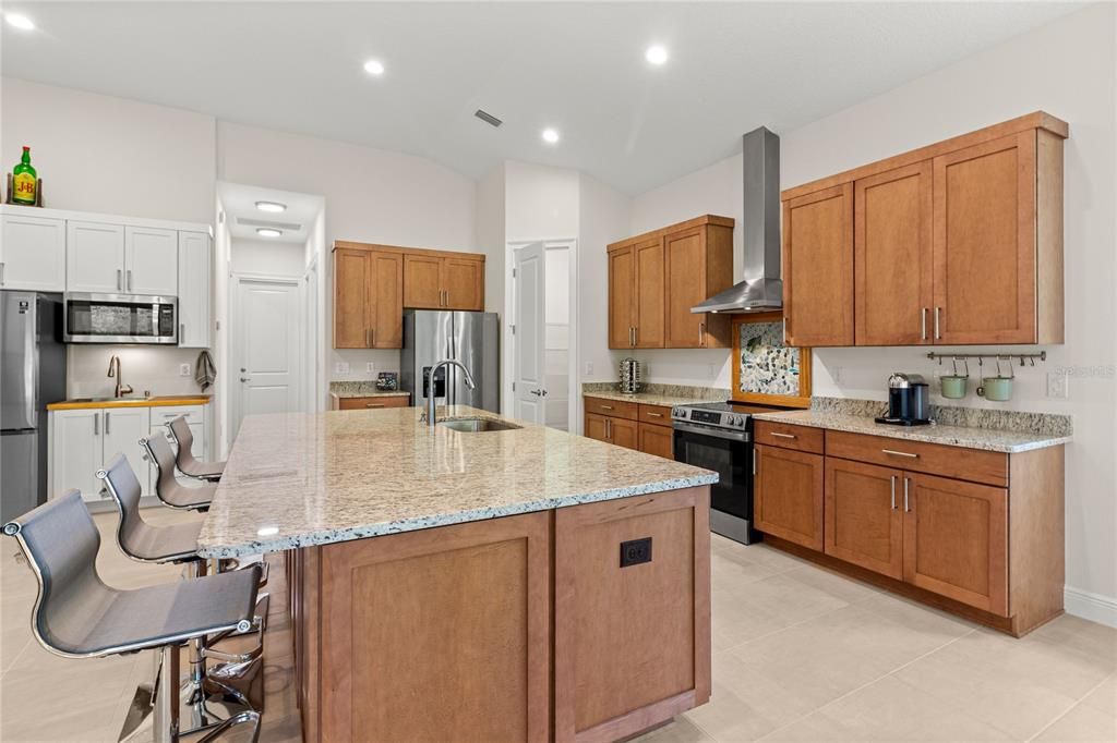 For Sale: $549,000 (4 beds, 3 baths, 2532 Square Feet)