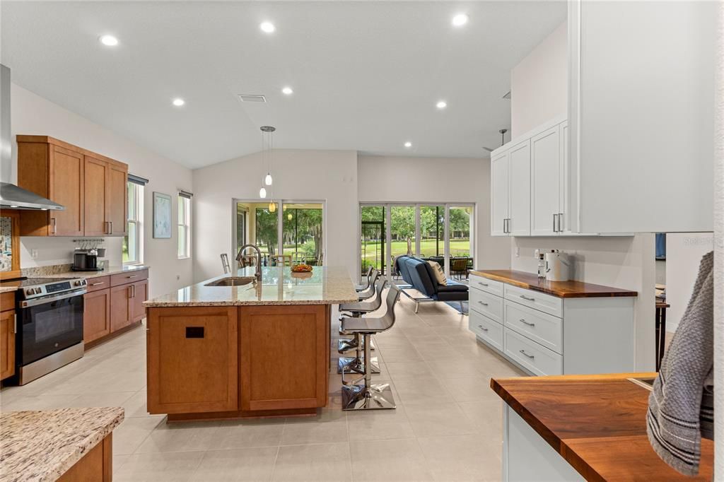 For Sale: $549,000 (4 beds, 3 baths, 2532 Square Feet)