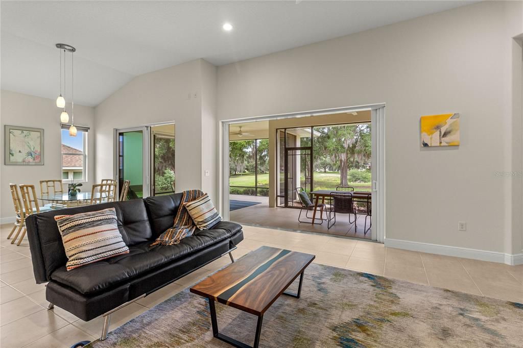 For Sale: $549,000 (4 beds, 3 baths, 2532 Square Feet)