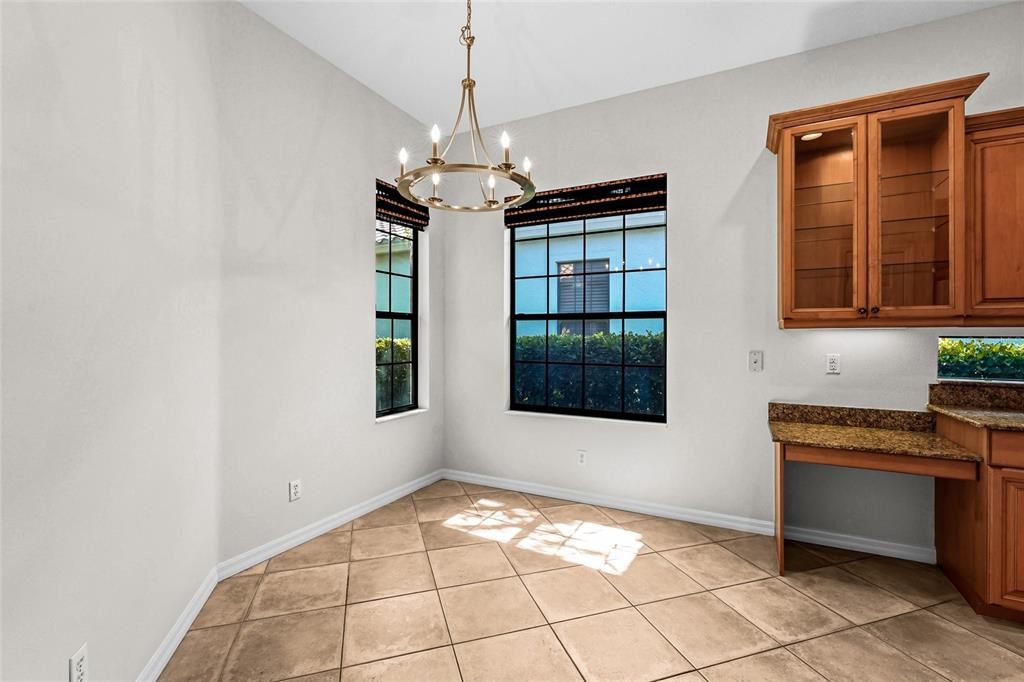 En Venta: $500,000 (2 camas, 2 baños, 1903 Pies cuadrados)