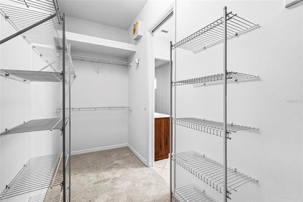 En Venta: $500,000 (2 camas, 2 baños, 1903 Pies cuadrados)