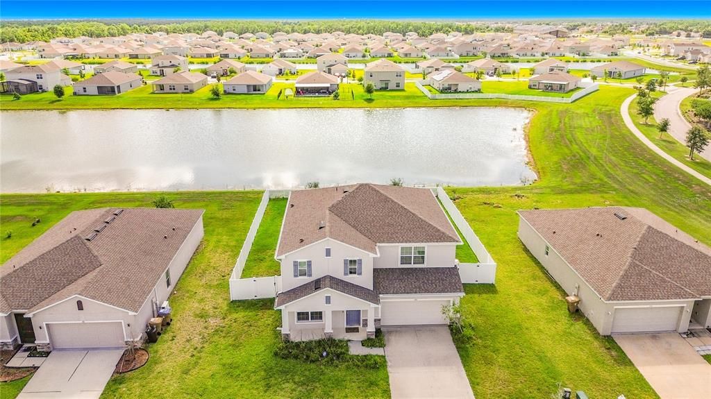 For Sale: $470,000 (6 beds, 5 baths, 3003 Square Feet)