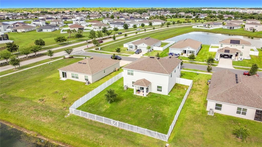 For Sale: $470,000 (6 beds, 5 baths, 3003 Square Feet)