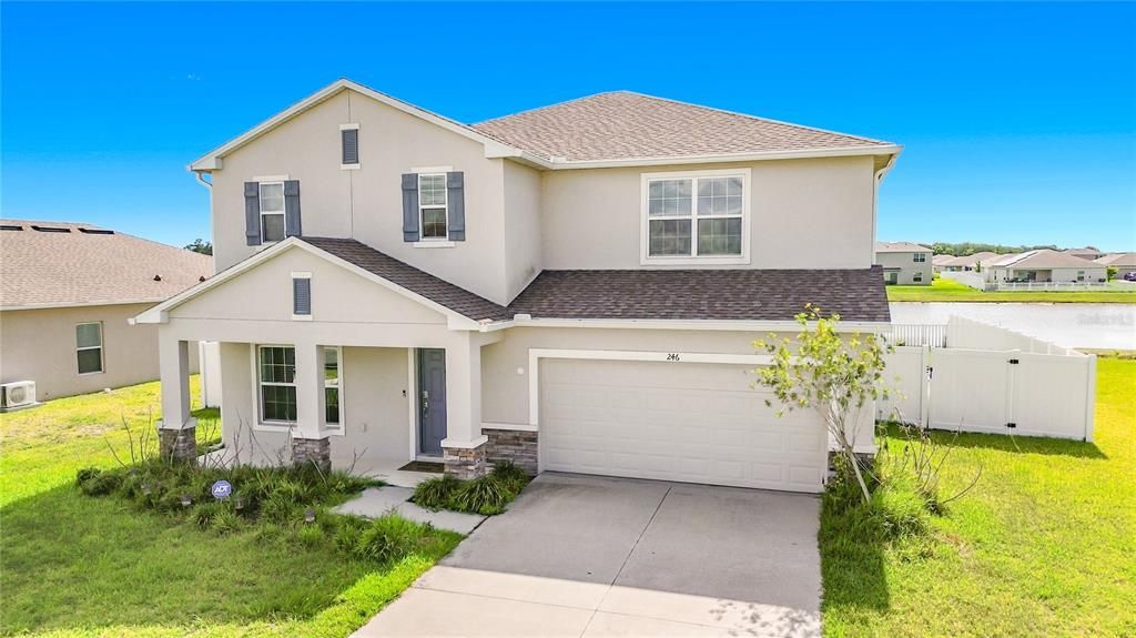 For Sale: $470,000 (6 beds, 5 baths, 3003 Square Feet)