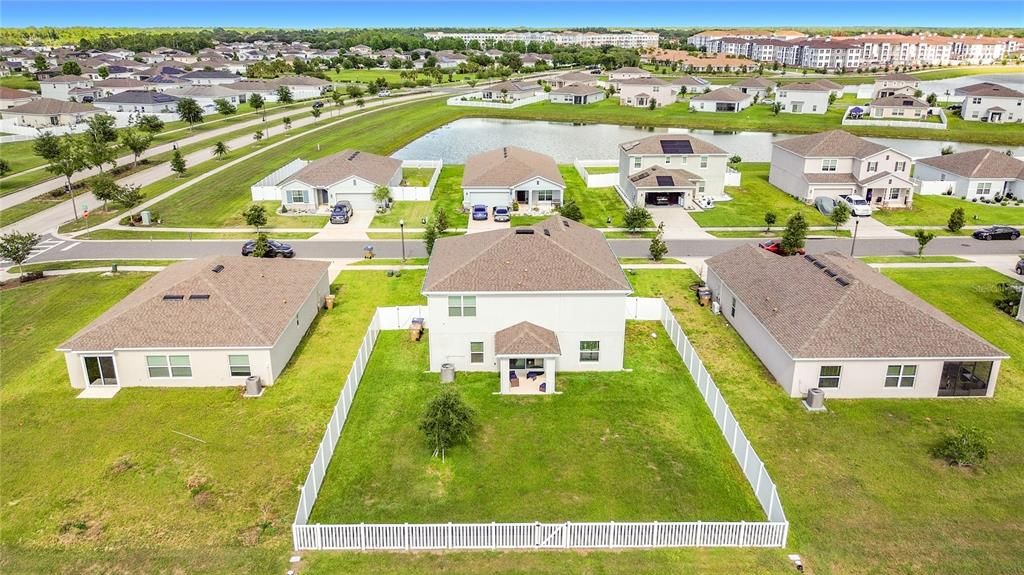 For Sale: $470,000 (6 beds, 5 baths, 3003 Square Feet)