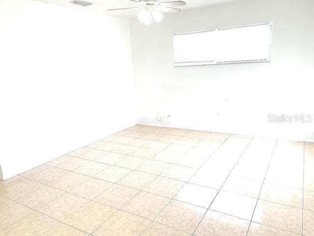 For Rent: $1,950 (3 beds, 1 baths, 1080 Square Feet)
