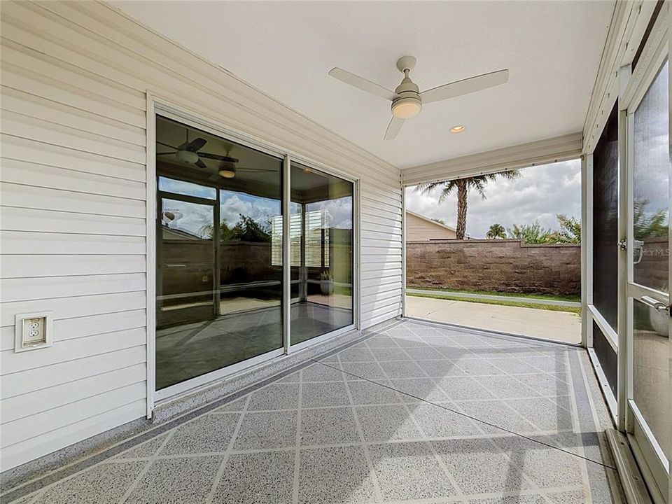 For Sale: $395,000 (3 beds, 2 baths, 1597 Square Feet)