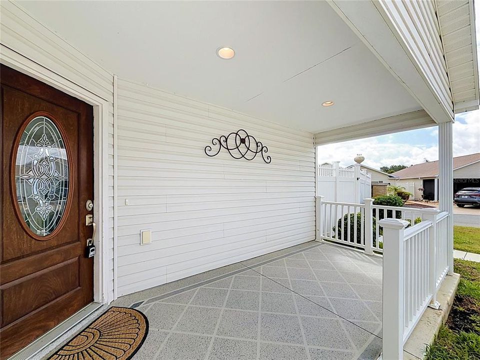 For Sale: $395,000 (3 beds, 2 baths, 1597 Square Feet)