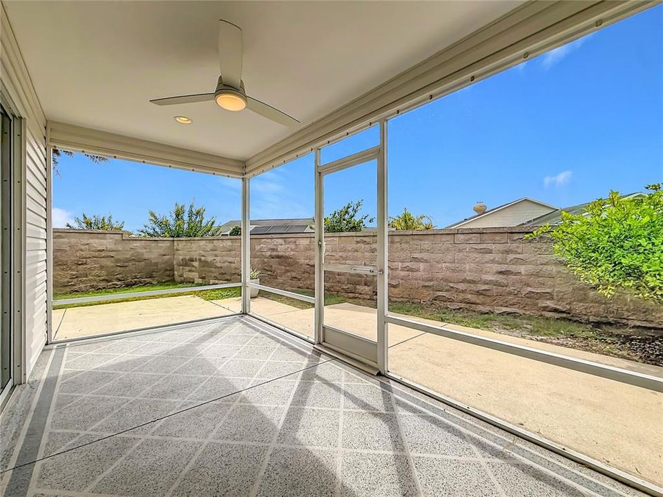 For Sale: $395,000 (3 beds, 2 baths, 1597 Square Feet)