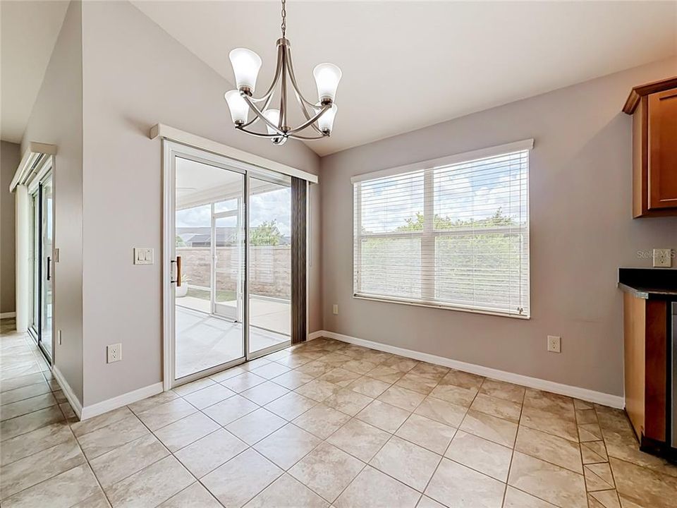 For Sale: $395,000 (3 beds, 2 baths, 1597 Square Feet)