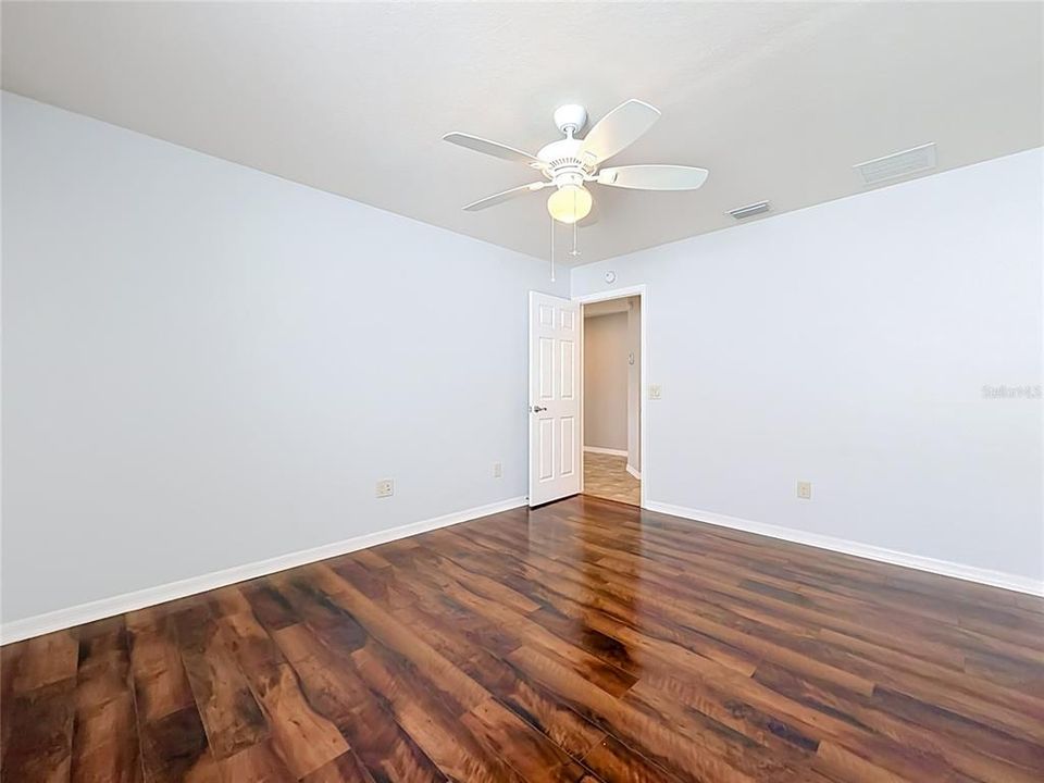 For Sale: $395,000 (3 beds, 2 baths, 1597 Square Feet)