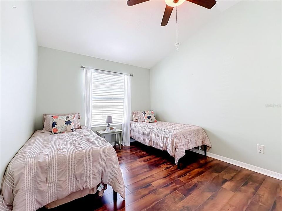 For Sale: $395,000 (3 beds, 2 baths, 1597 Square Feet)