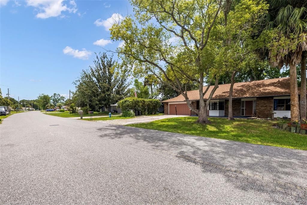 For Sale: $279,000 (3 beds, 2 baths, 2019 Square Feet)