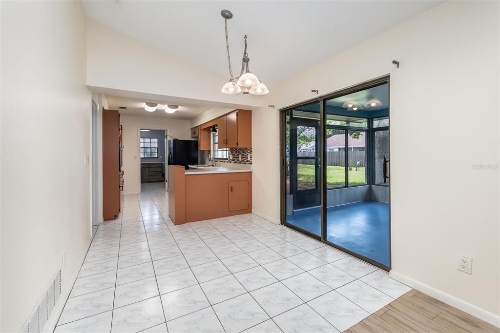 For Sale: $279,000 (3 beds, 2 baths, 2019 Square Feet)